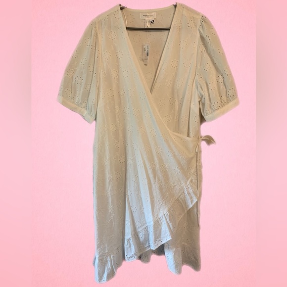 NWT Ruffled Edge Wrap Dress - Addition Elle - Picture 7 of 8